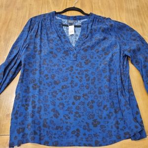 Gap blue leopard blouse